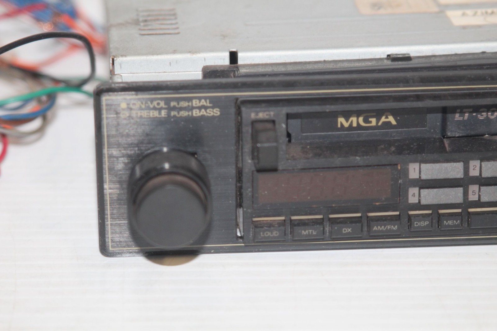 Vintage MGA LT-30 Cassette Car AM FM Radio 2 Knob Shaft Tape Deck – Powers On