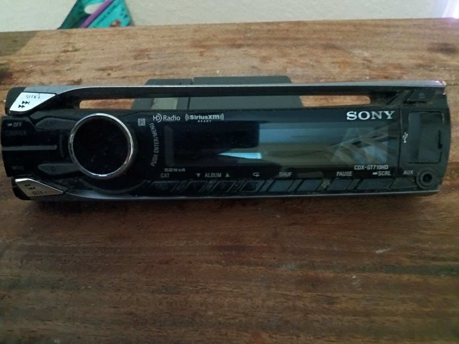 Sony Radio Face CDX-GT710HD Very good Condition Hd Radio SirusXM