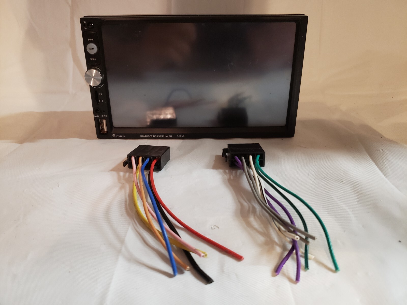 Multimedia RM/RMVB/BT/FM Player headunit model 7023B