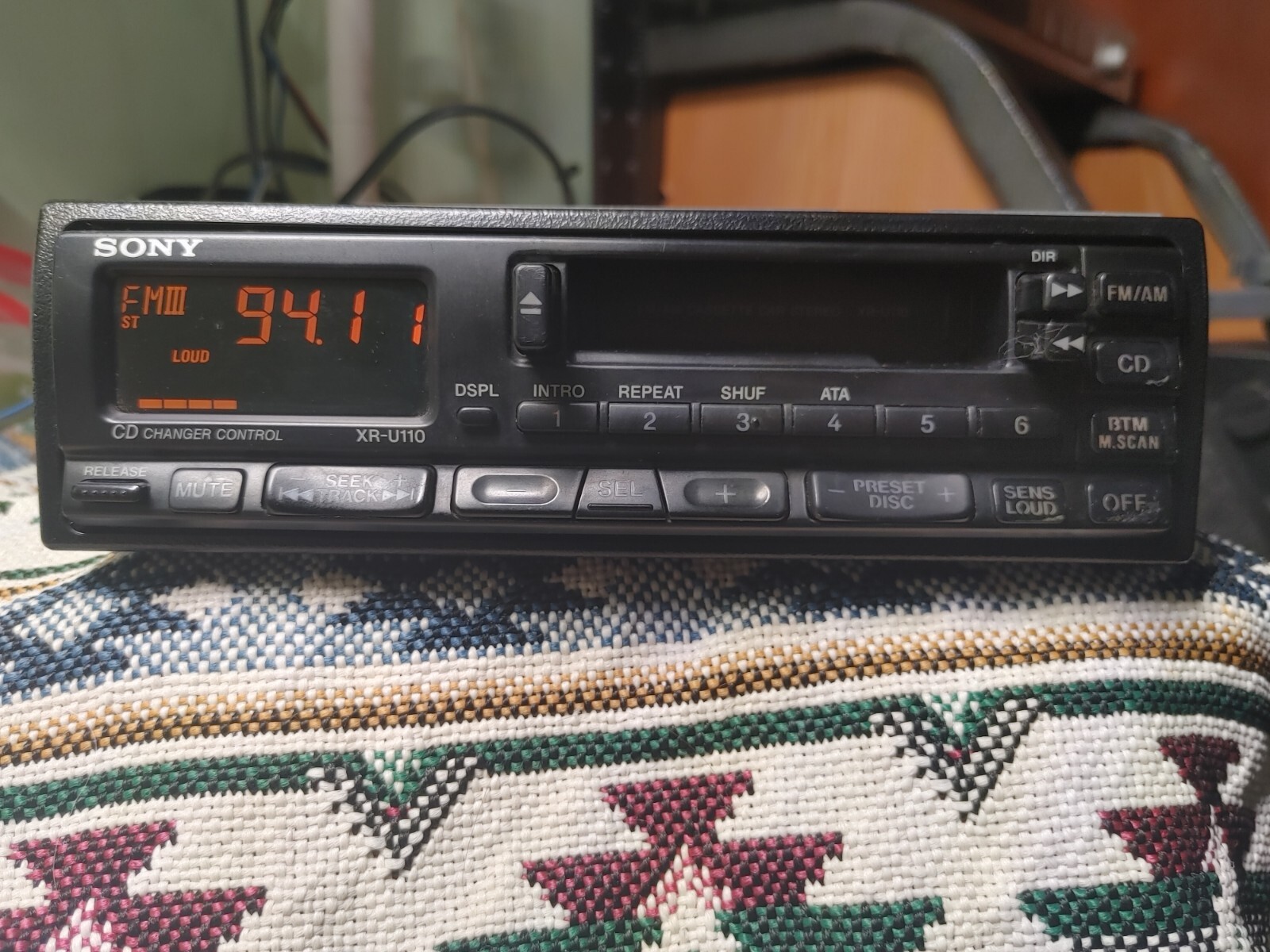 VTG 90s Old School SONY XR-U110 Car Stereo Radio Cassette Audio Deck Unilink CD
