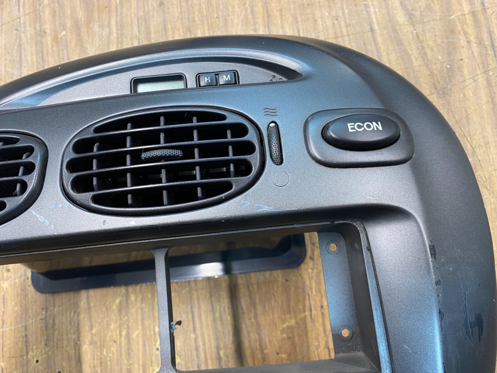 Ford Falcon AU S2,S3 Dash A/C Stereo Surround Dash Trim