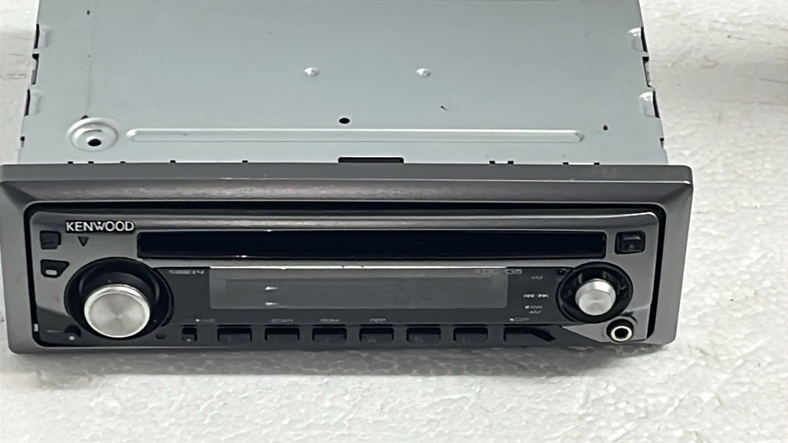 Kenwood Car Stereo KDC-135 CD Player Vintage 90’s Audio Untested