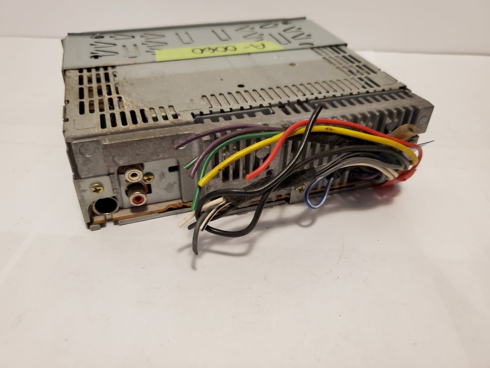 Pioneer car’s radio DEH-1400 Used AM/FM CD Player – (A-0060)
