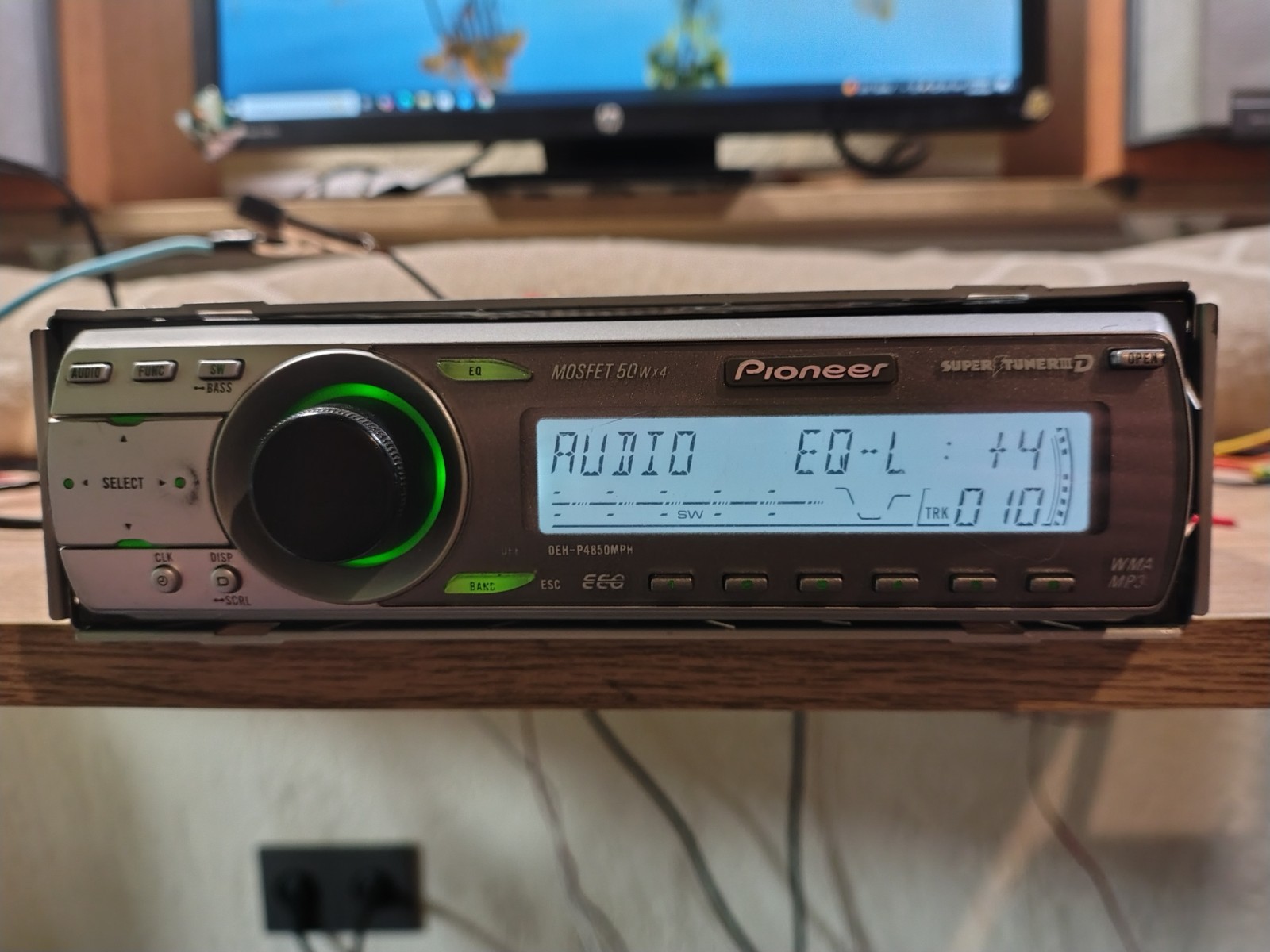Pioneer DEH P4850MPH Car Stereo CD Receiver Fully Working Great Shape
