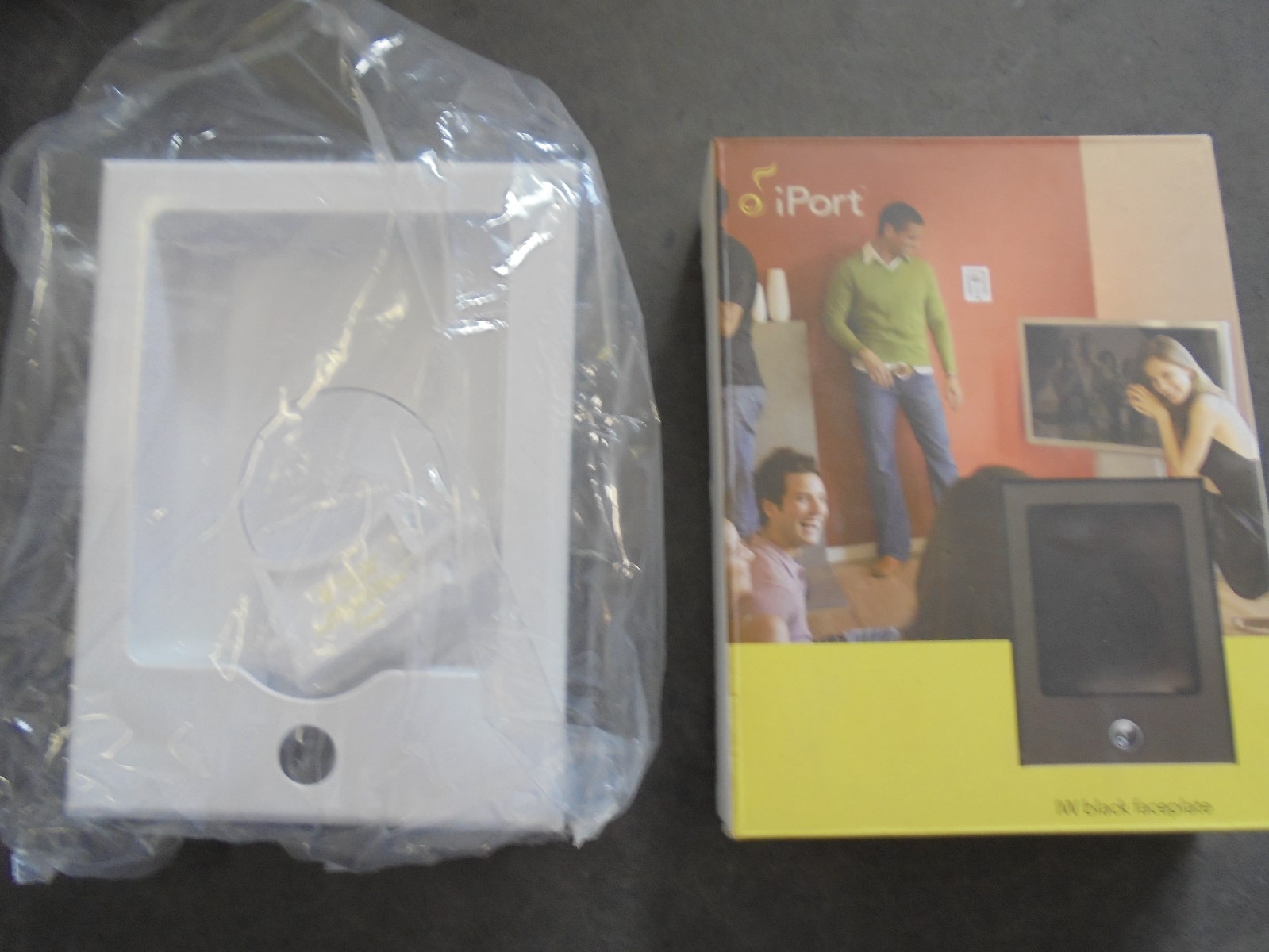 NEW iPort IW In-Wall WHITE Faceplate for iPod Docking Station 70020