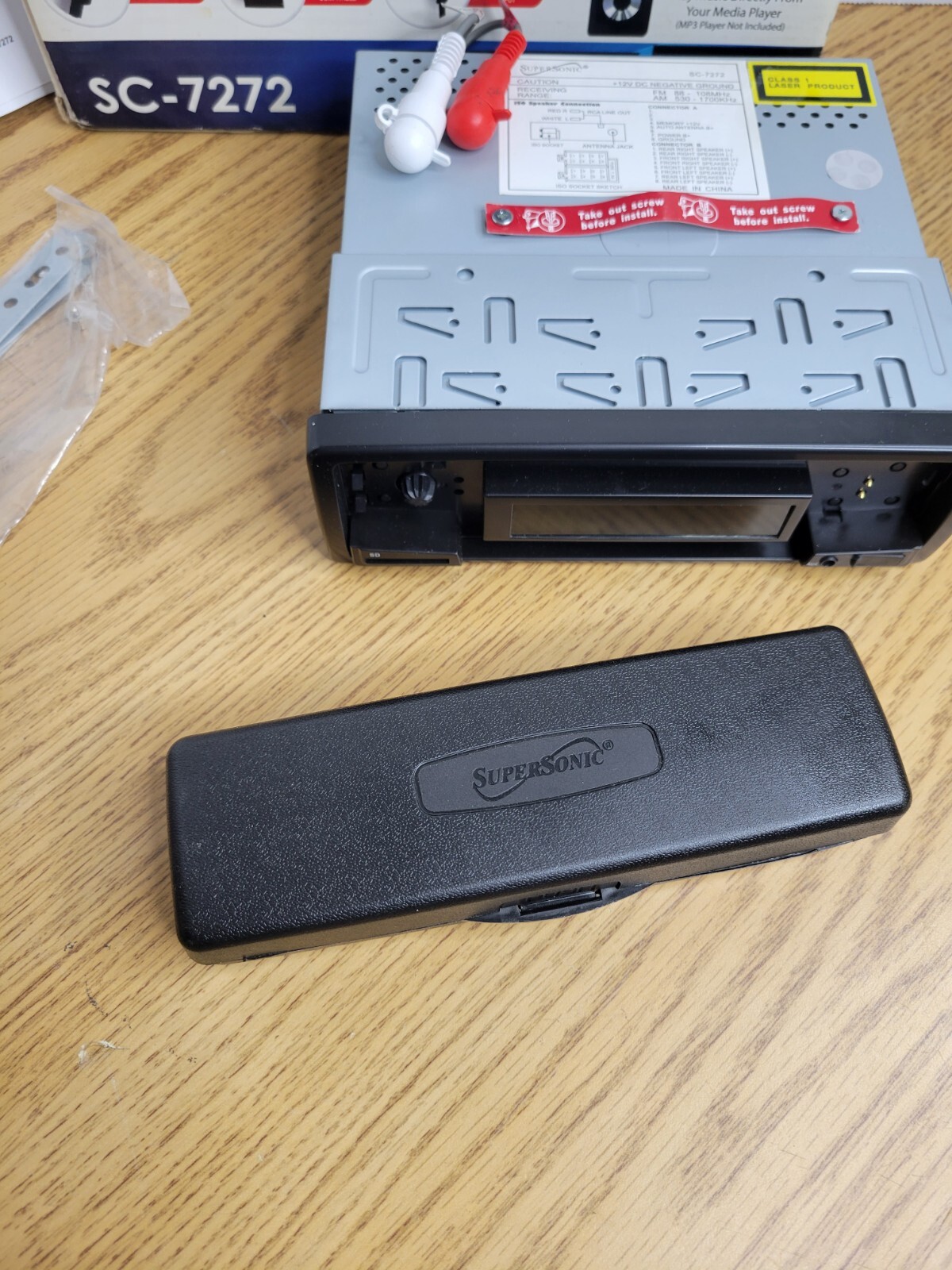 Supersonic SC-7272 Car In Dash Audio Unit Single DIN AM/FM USB AUX – Open Box