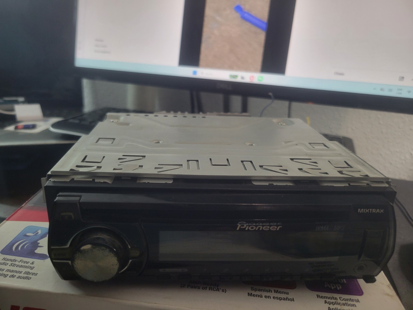 Pioneer DEH-X3500UI Single-DIN Car Stereo CD Player USB AUX MIXTRAX – Pre-Owned
