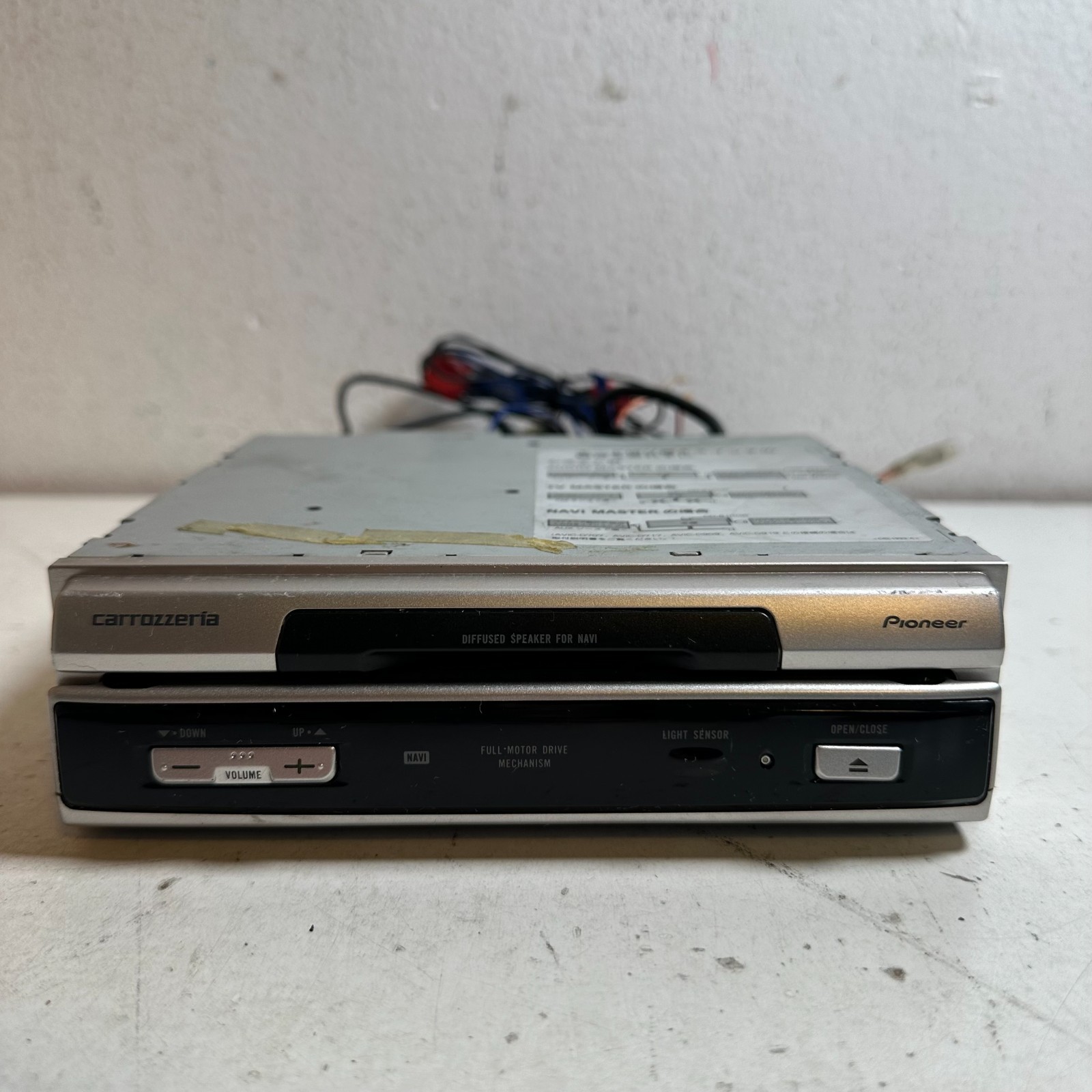 Pioneer Carrozzeria AVX-P7000W Silver 12V in-Dash Old School Car Monitor