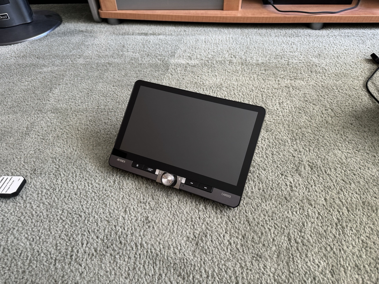 Jensen CAR1013 Floating Screen Digital Multimedia Receiver