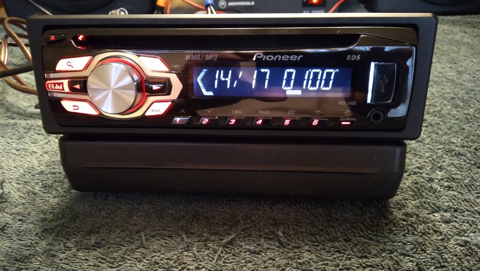 Pioneer DEH-14UB, CD /MP3/ USB, RDS Receiver , 200 watts,