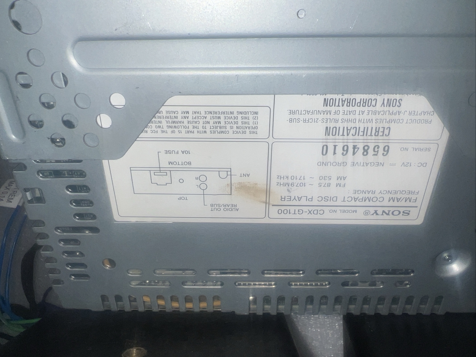 Sony CDX-GT100 CD Player In Dash Receiver 52×4 Sub Out Tested Harness Cage Trim