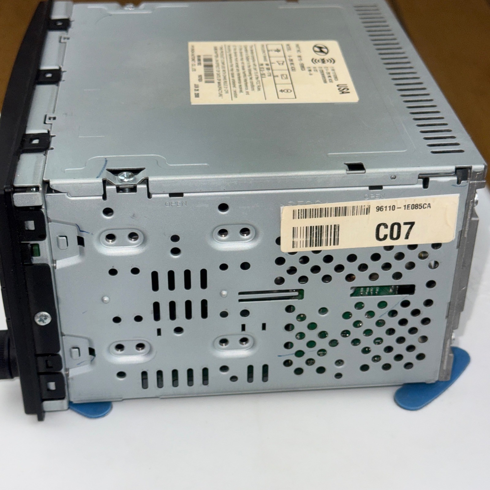 Hyundai Autonet Radio CD MP3 XM Player OEM 96110-1E085CA Model A-200 MC ACA3