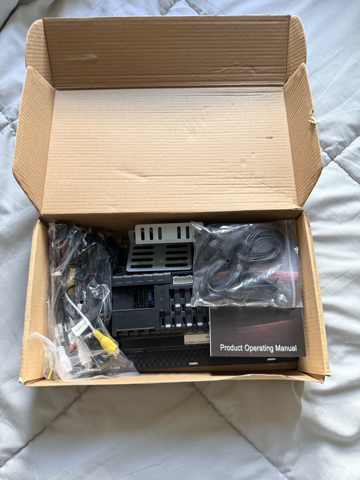 10.1” TOUCH SCREEN STEREO WITH FULL HARNESS BRAND NEW
