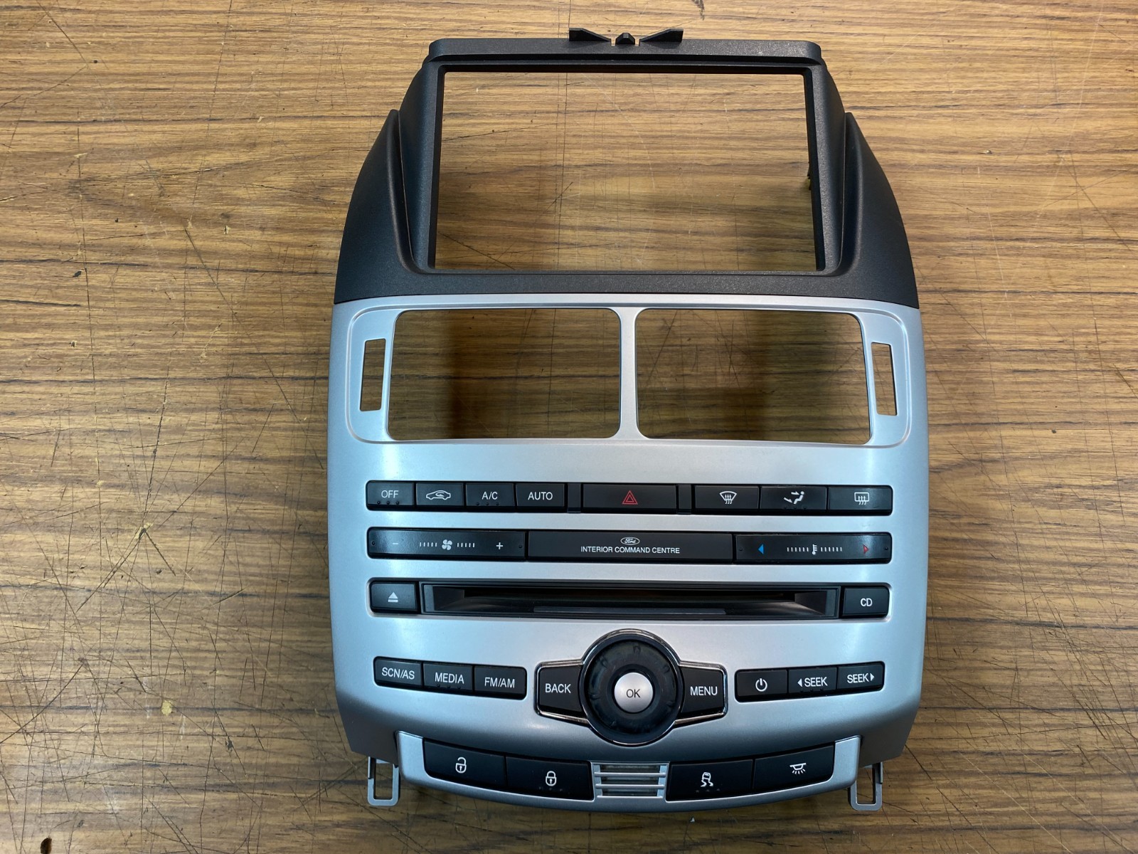 Ford Falcon FG S2 Interior Dash ICC Screen A/C Controls Surround Trim