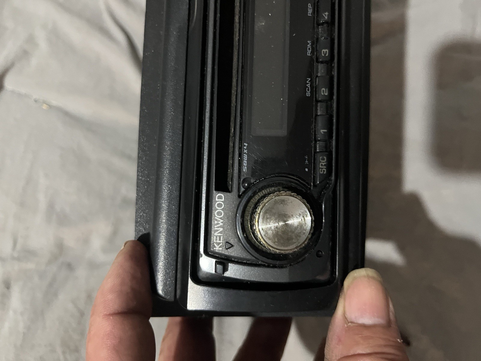 Kenwood AM FM CD radio receiver KDC-MP208 Y21-6730 13