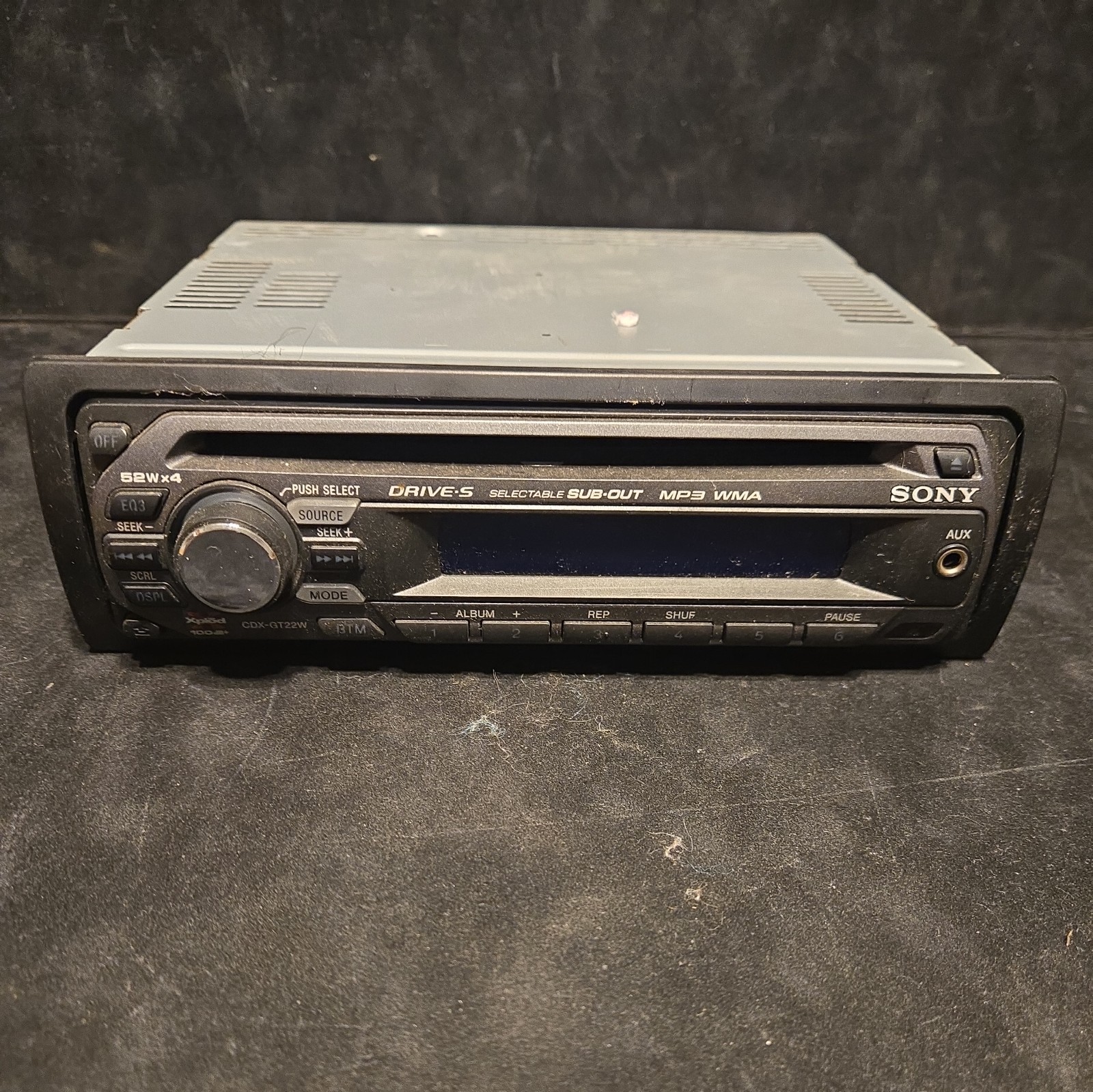 Sony CDX-GT21W FM/AM CD Player MP3 WMA Detachable Face Plate Untested