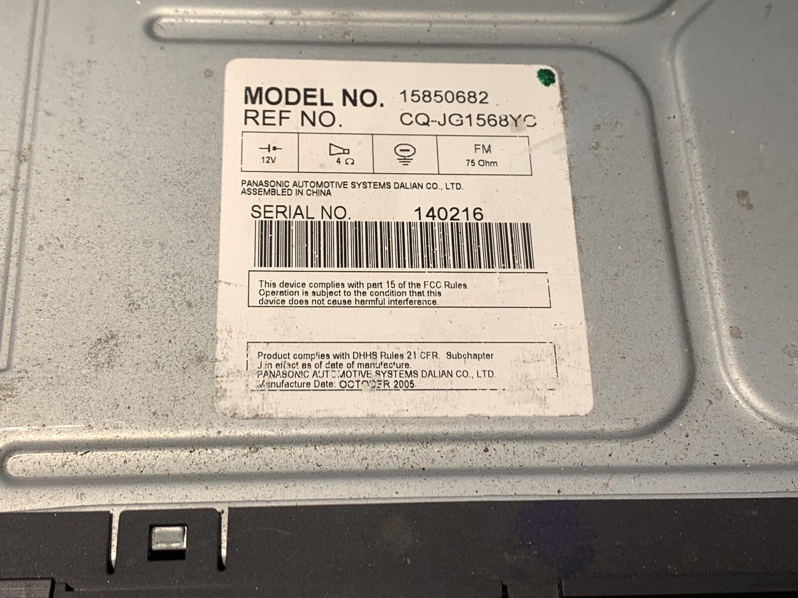 06 07 Saturn Ion AM FM CD radio receiver OEM 15850682