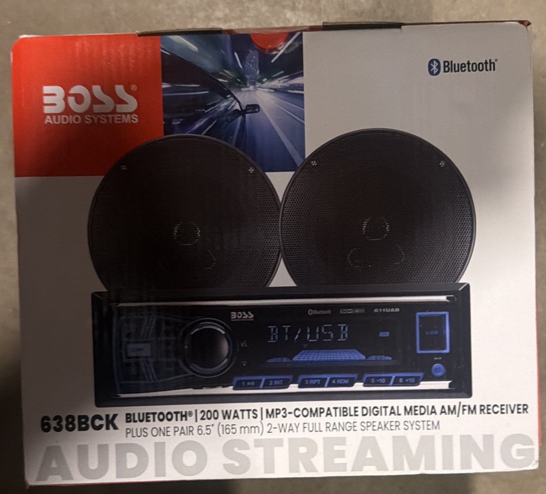 Boss Audio 638BCK Single DIN Bluetooth Car Stereo- New /Damaged Box