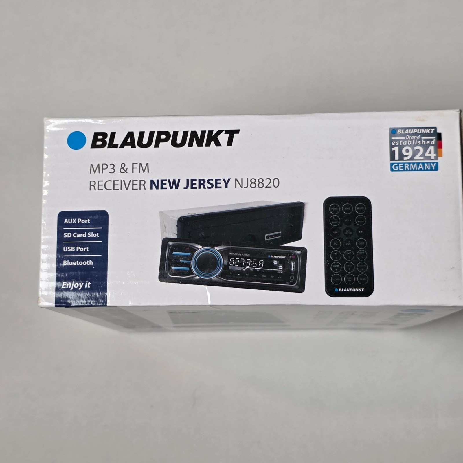 Blaupunkt New Jersey NJ8820 1/2 DIN MP3/FM Receiver USB AUX Remote Detach