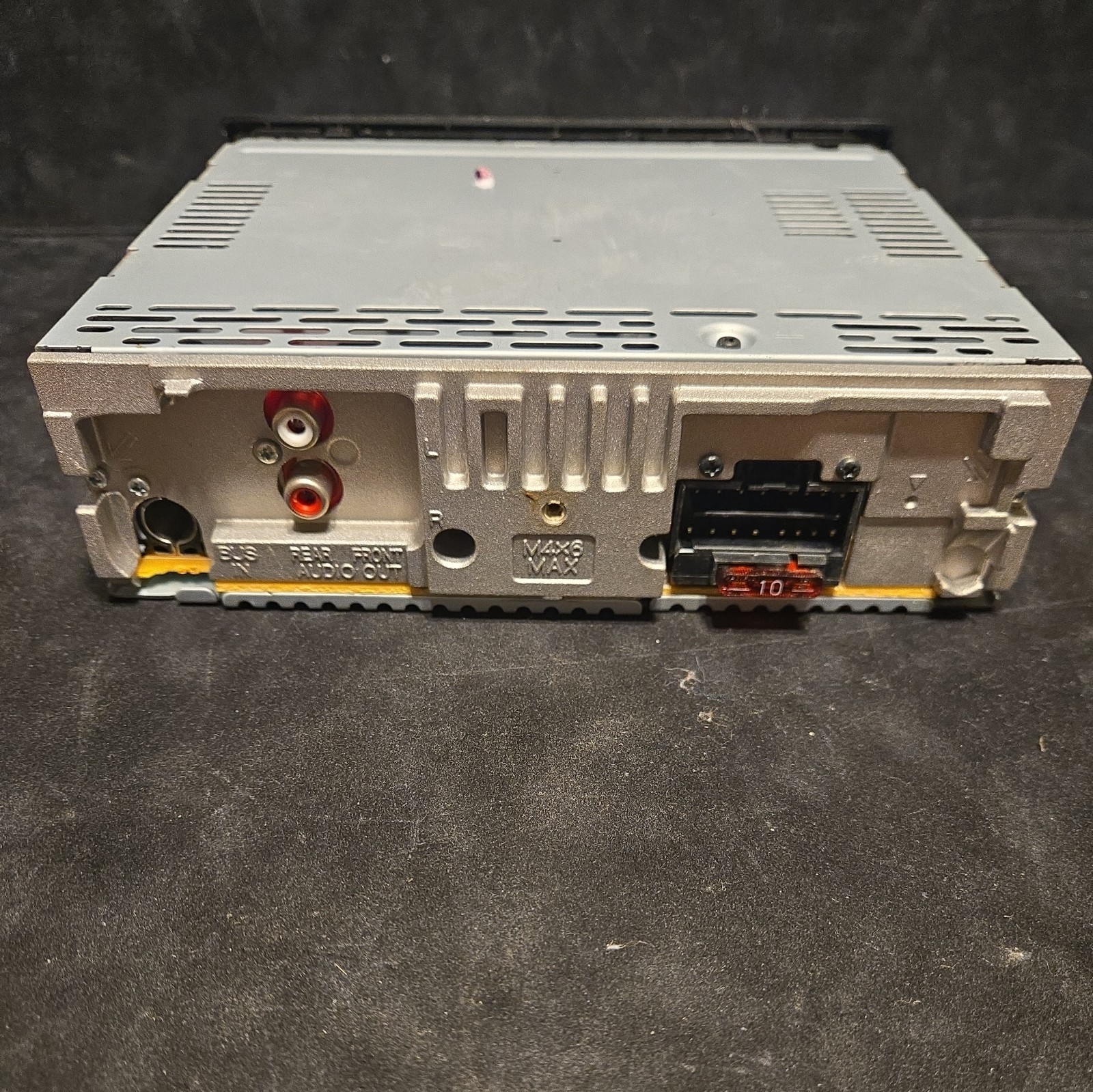 Sony CDX-GT21W FM/AM CD Player MP3 WMA Detachable Face Plate Untested