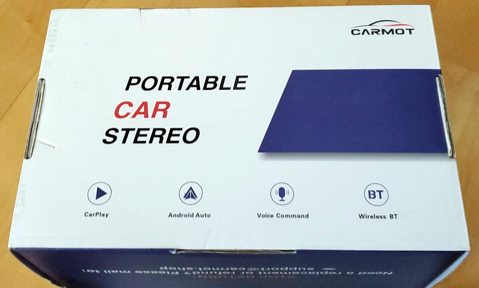 Portable 9″ Wireless Stereo Apple Carplay / Android Touchscreen, Voice Control