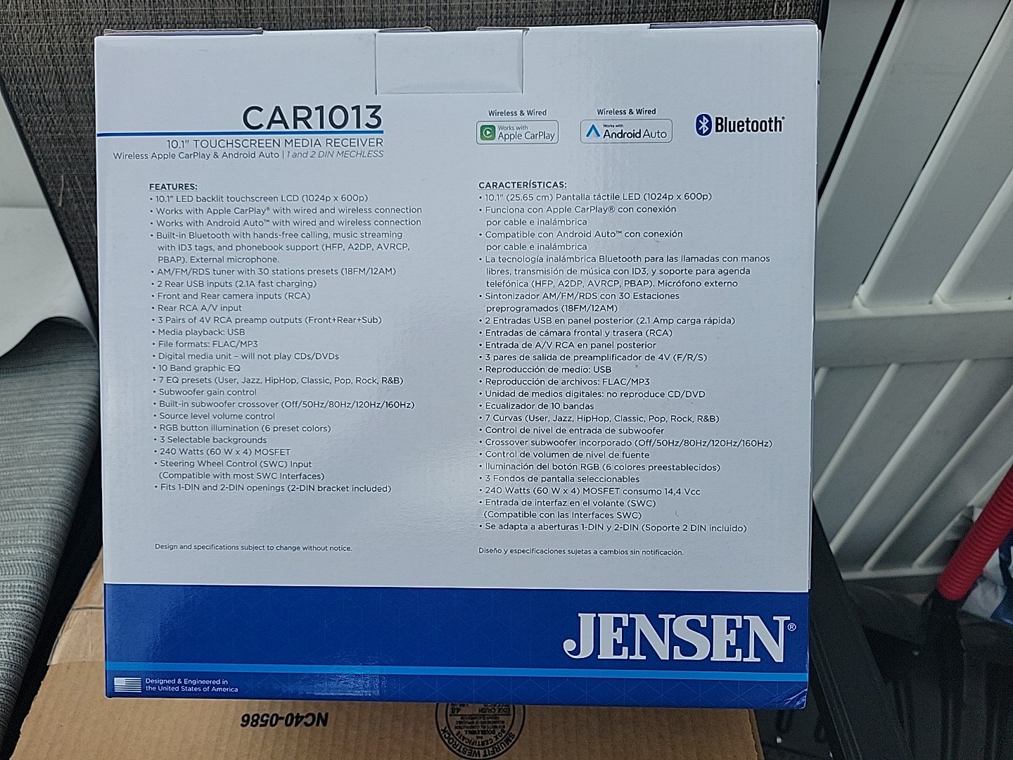 Jensen CAR1013 10″ Digital Multimedia Receiver, Apple CarPlay, Android Auto