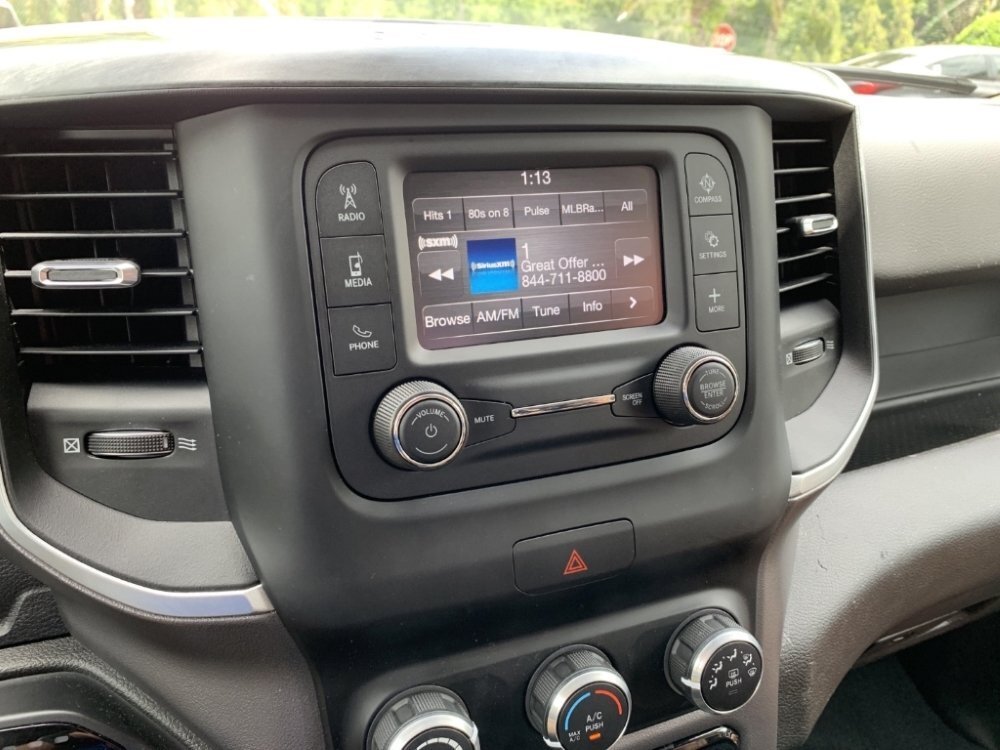 2019-2024 RAM Truck UAA SiriusXM Radio Uconnect 3 with 5-Inch Display