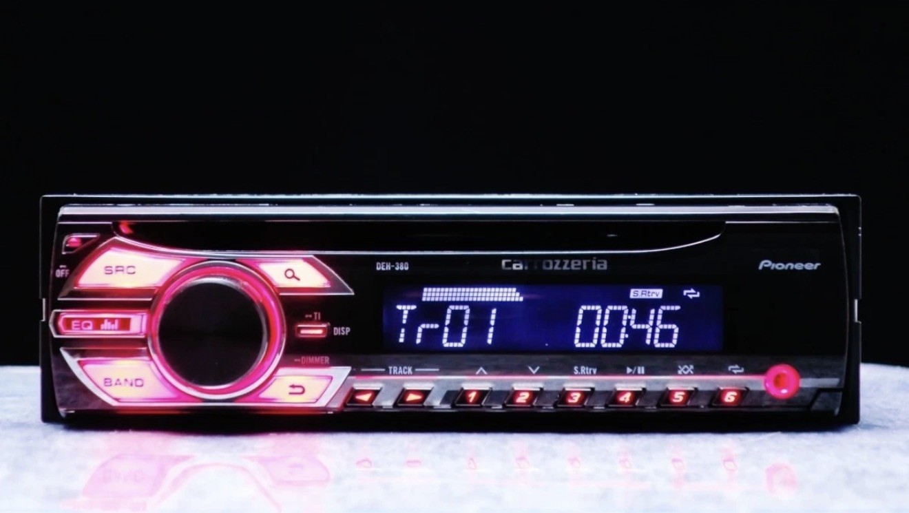 Pioneer DEH-380 CD MP3 AUX 1DIN Audio Excellent JAPAN