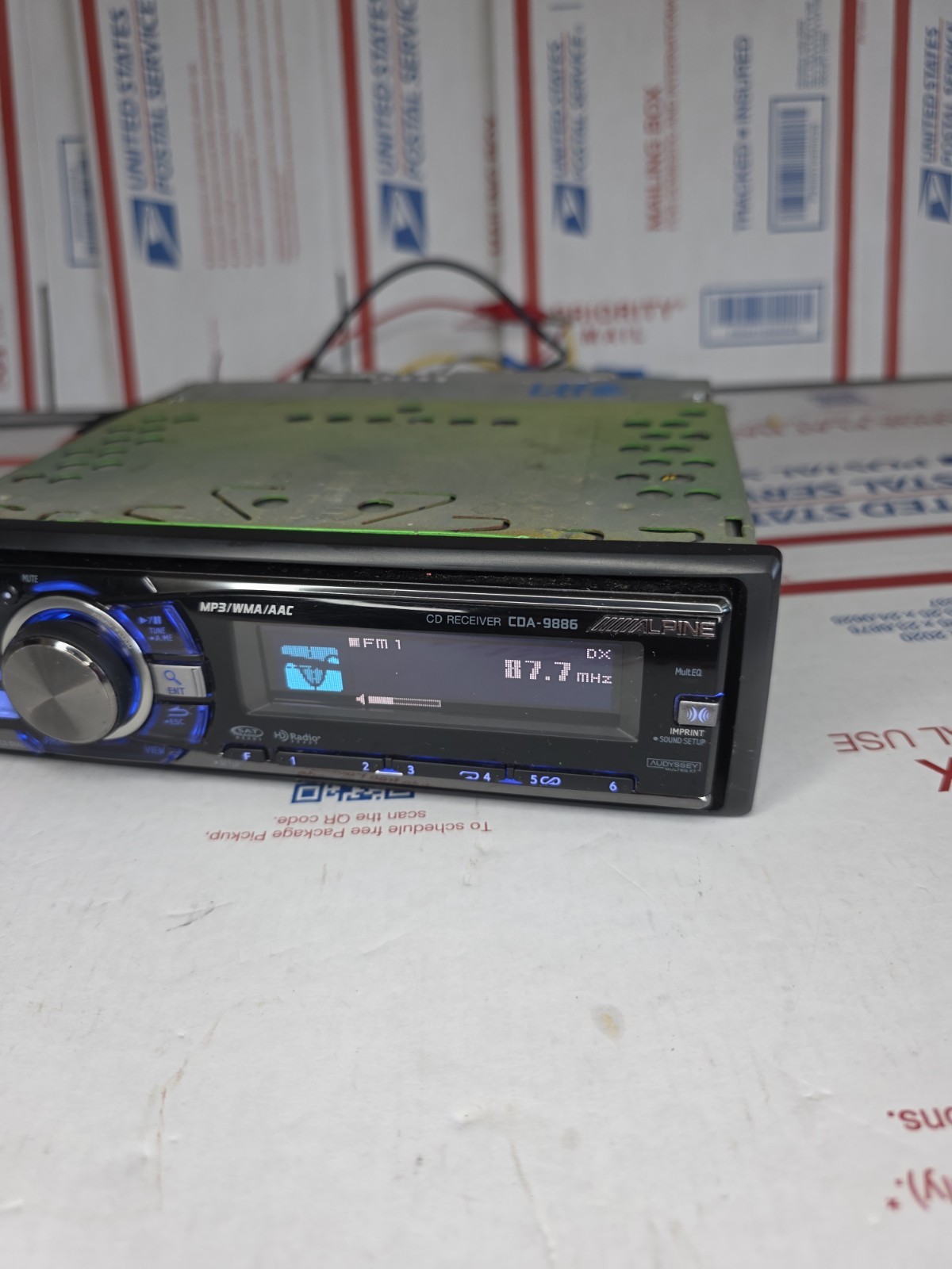 Alpine Car Receiver CDA-9886 CD Player USB Used With Wiring
