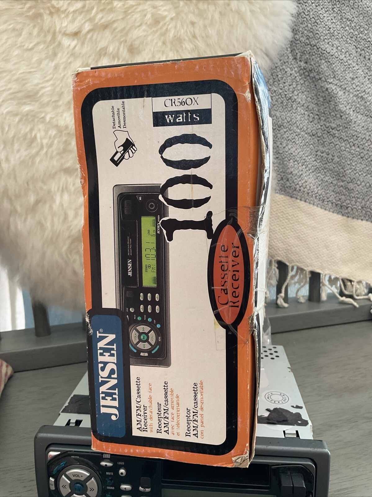 Jensen CR56OX AM/FM Radio Car Cassette Tape Receiver W/ Detachable Face 100 Watt