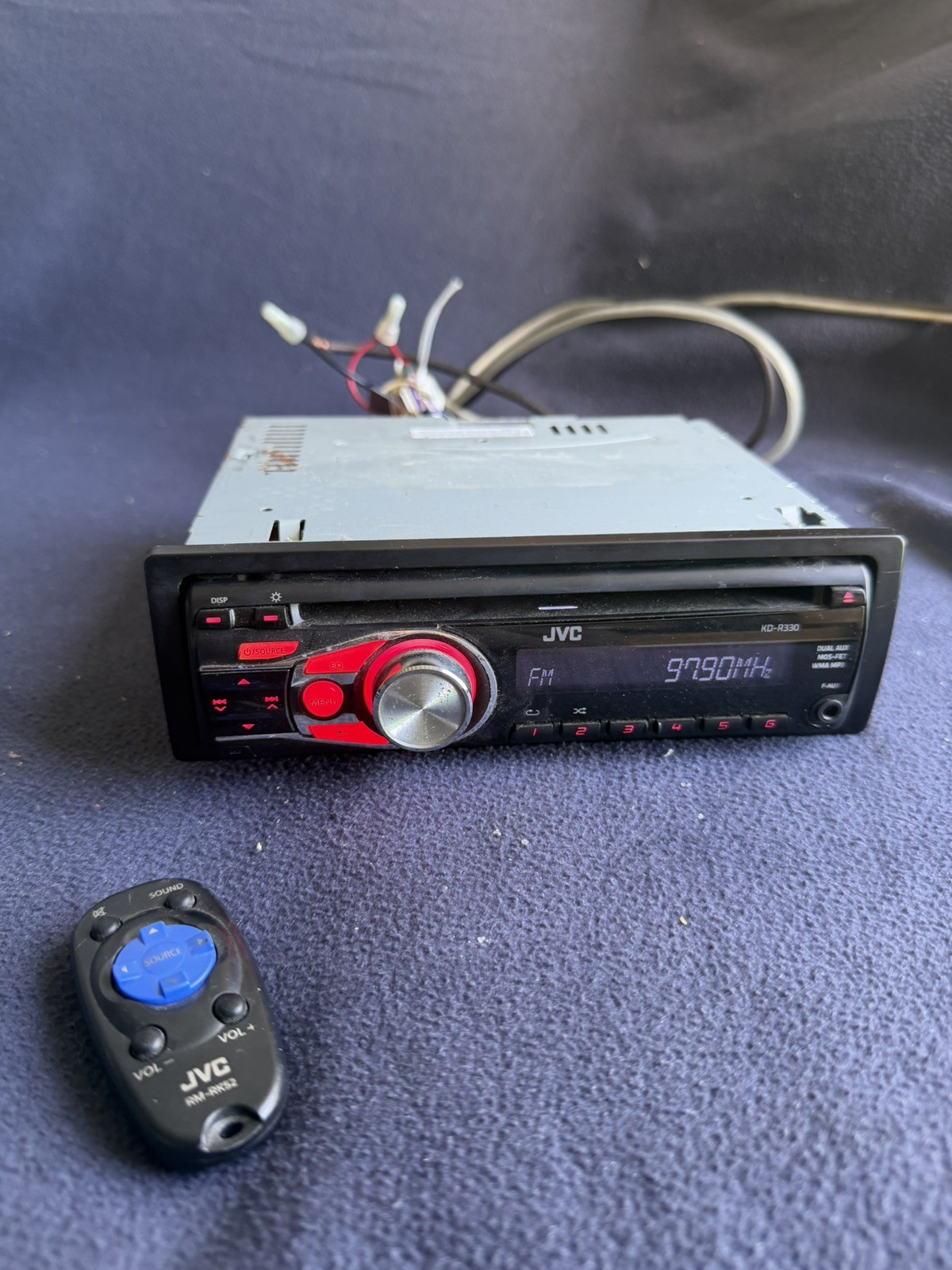 JVC KD-R330 Detachable Face CD Receiver AM/FM 50Wx4 Car Stereo with remote