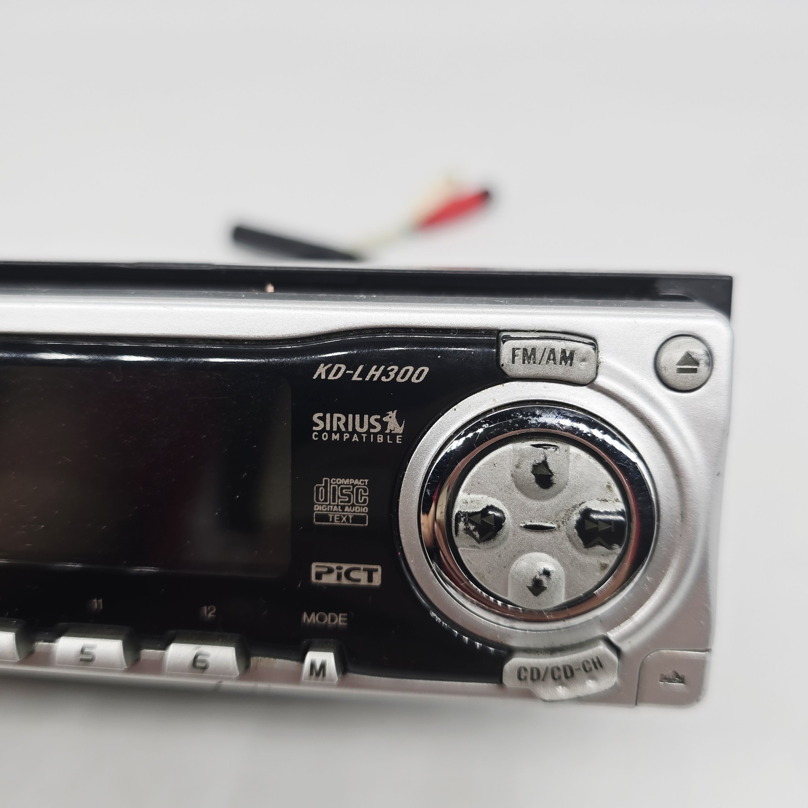 JVC KD-LH300 CD MP3 200W Car Stereo Receiver with CD MP3 Detachable face