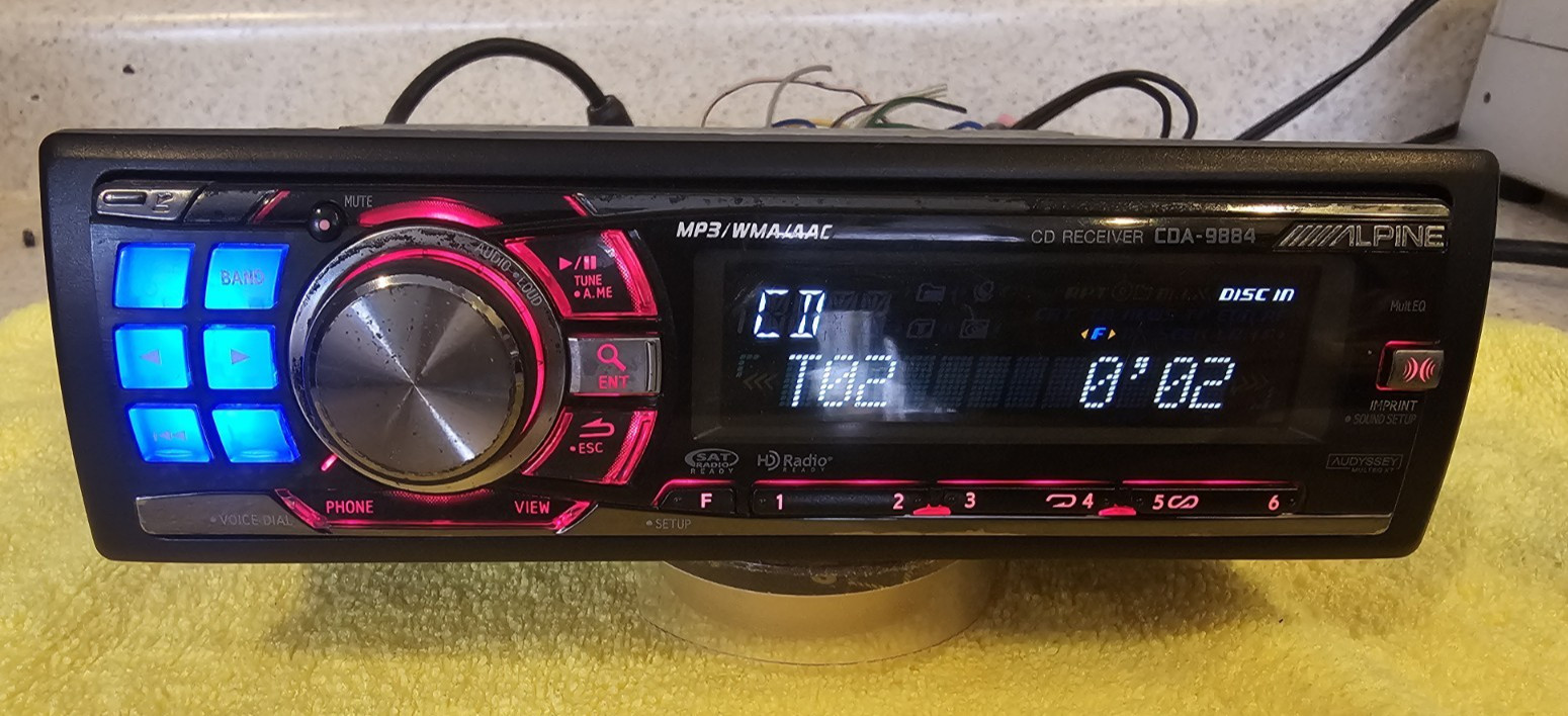 Alpine CDA-9884 MP3/WMA/AAC/CD In Dash Receiver 50Wx4 iPod Expandable HD Ready