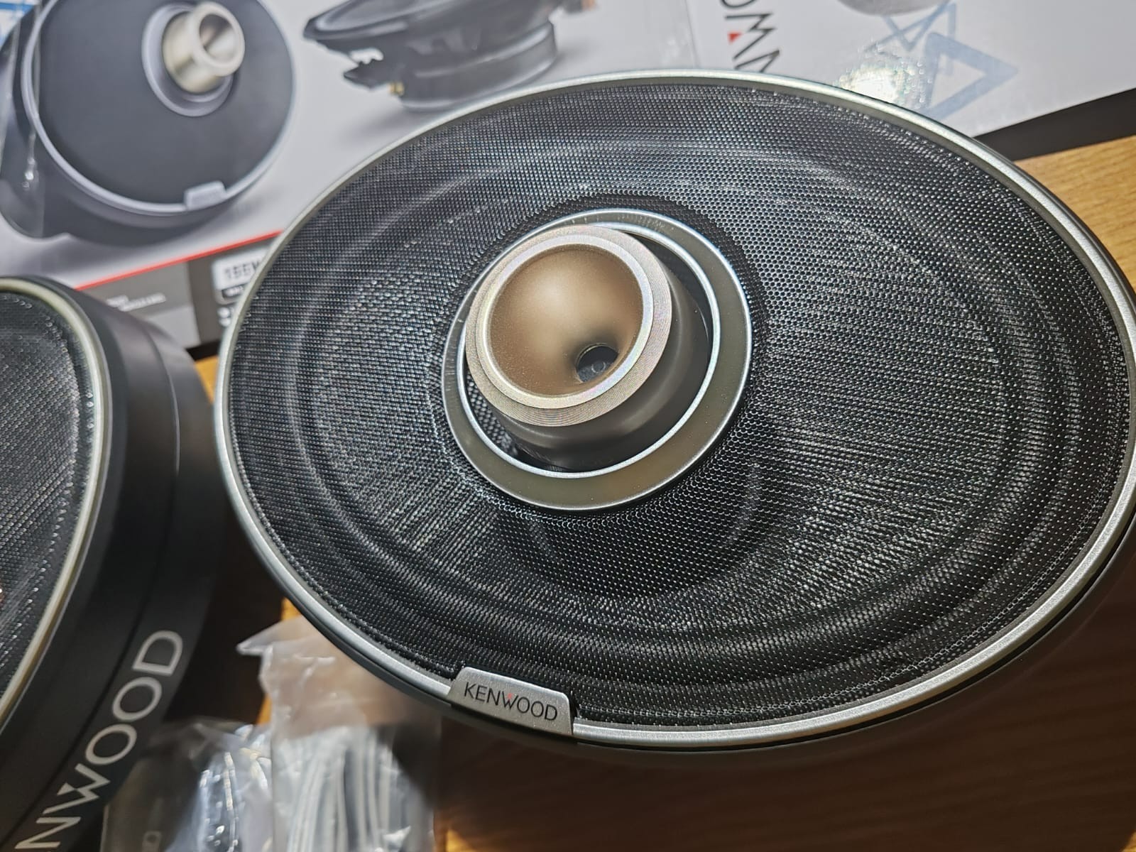 KENWOOD CAR SPEAKERS, Horn Tweeter Design, 97dB, 88mm KFC-HQR710EX- Beautiful ￼: