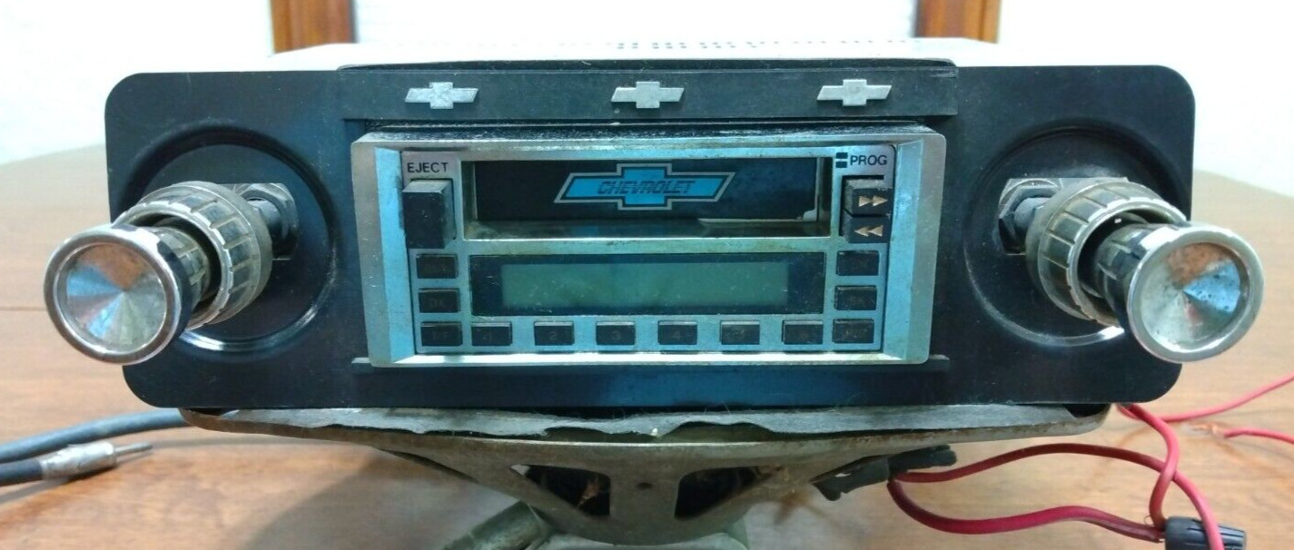 Vintage Chevy Custom Autosound Push Button Radio 60’s Chevy Model USA 1 RARE HTF