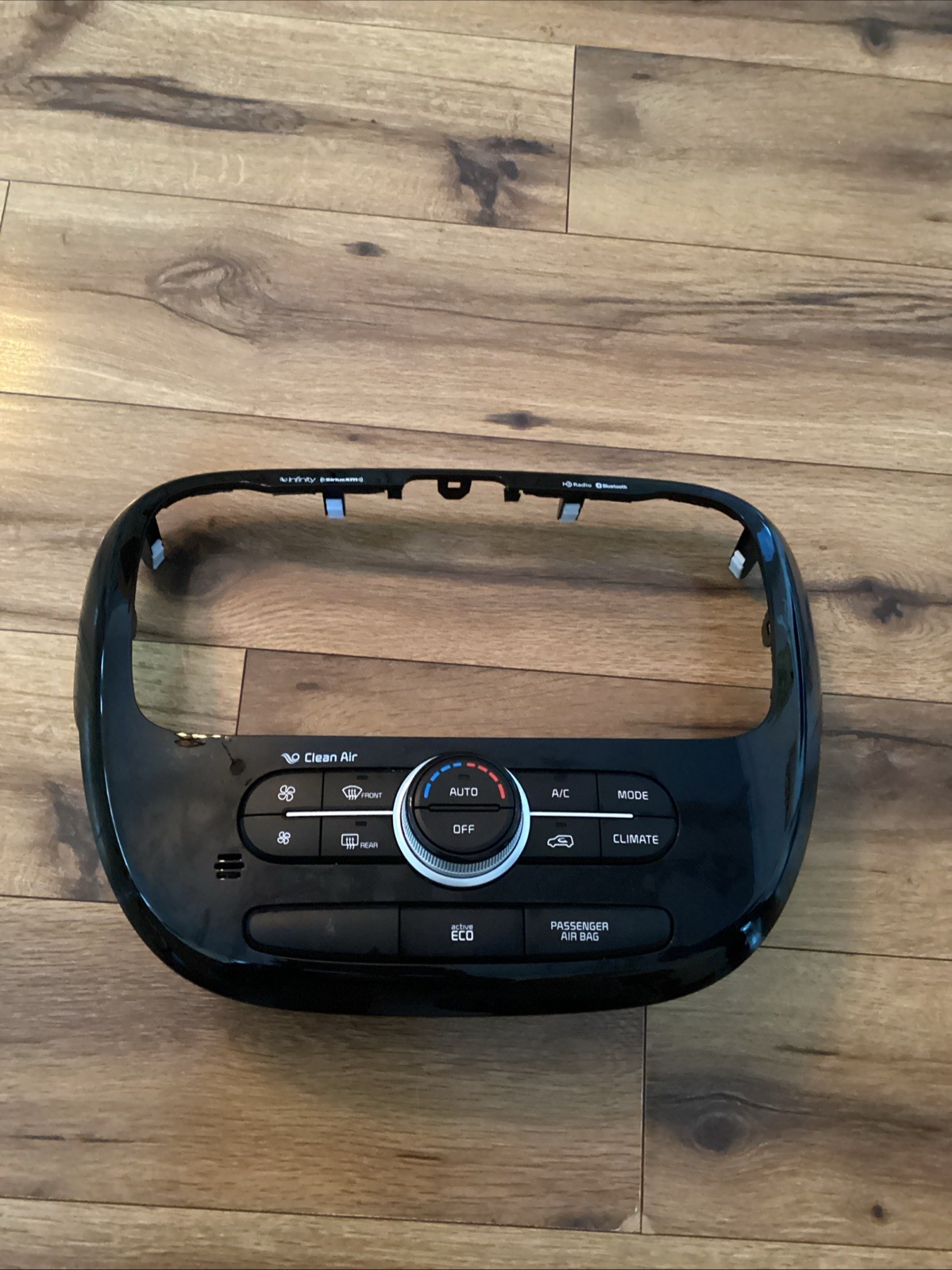 Kia Soul 2014 – 2019 Factory Radio & Climate Trim PSP00C Oem