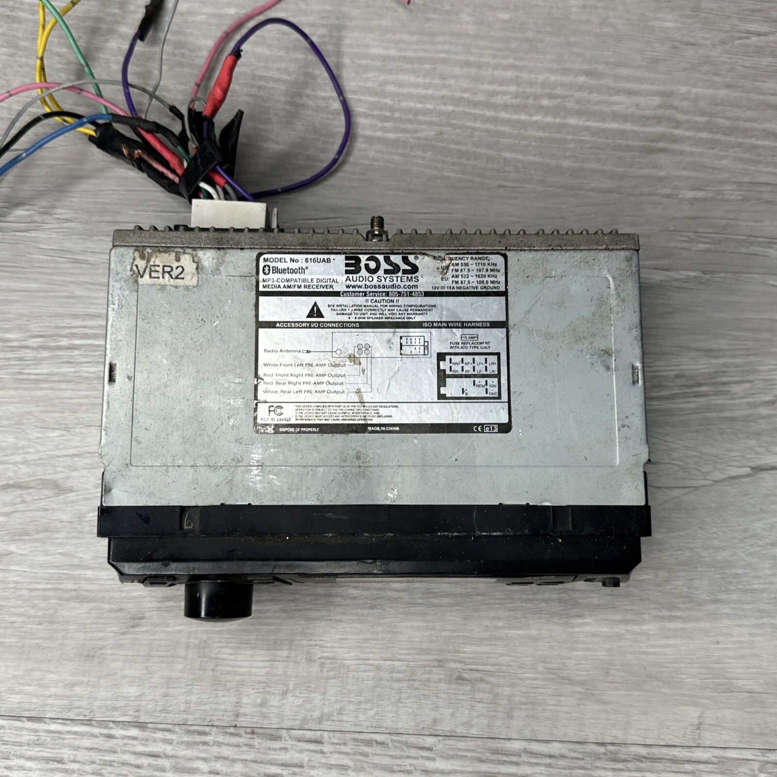 BOSS Audio Systems 616UAB Receiver (For Parts or Repair)
