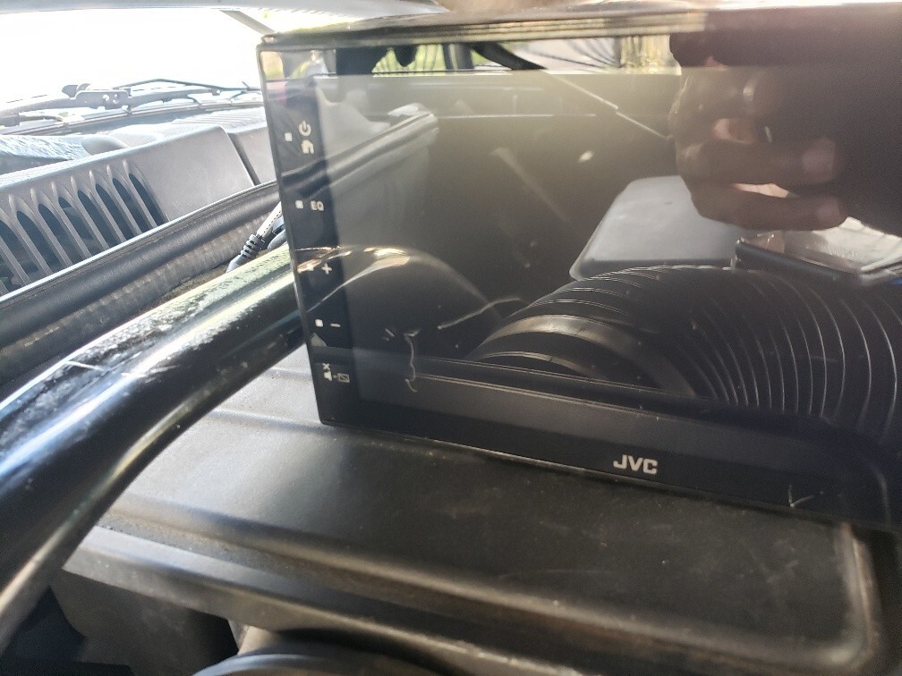 JVC 6.8″ TOUCHSCREEN DIGITAL BLUETOOTH MULTIMEDIA RECEIVER | KW-M180BT(READ)