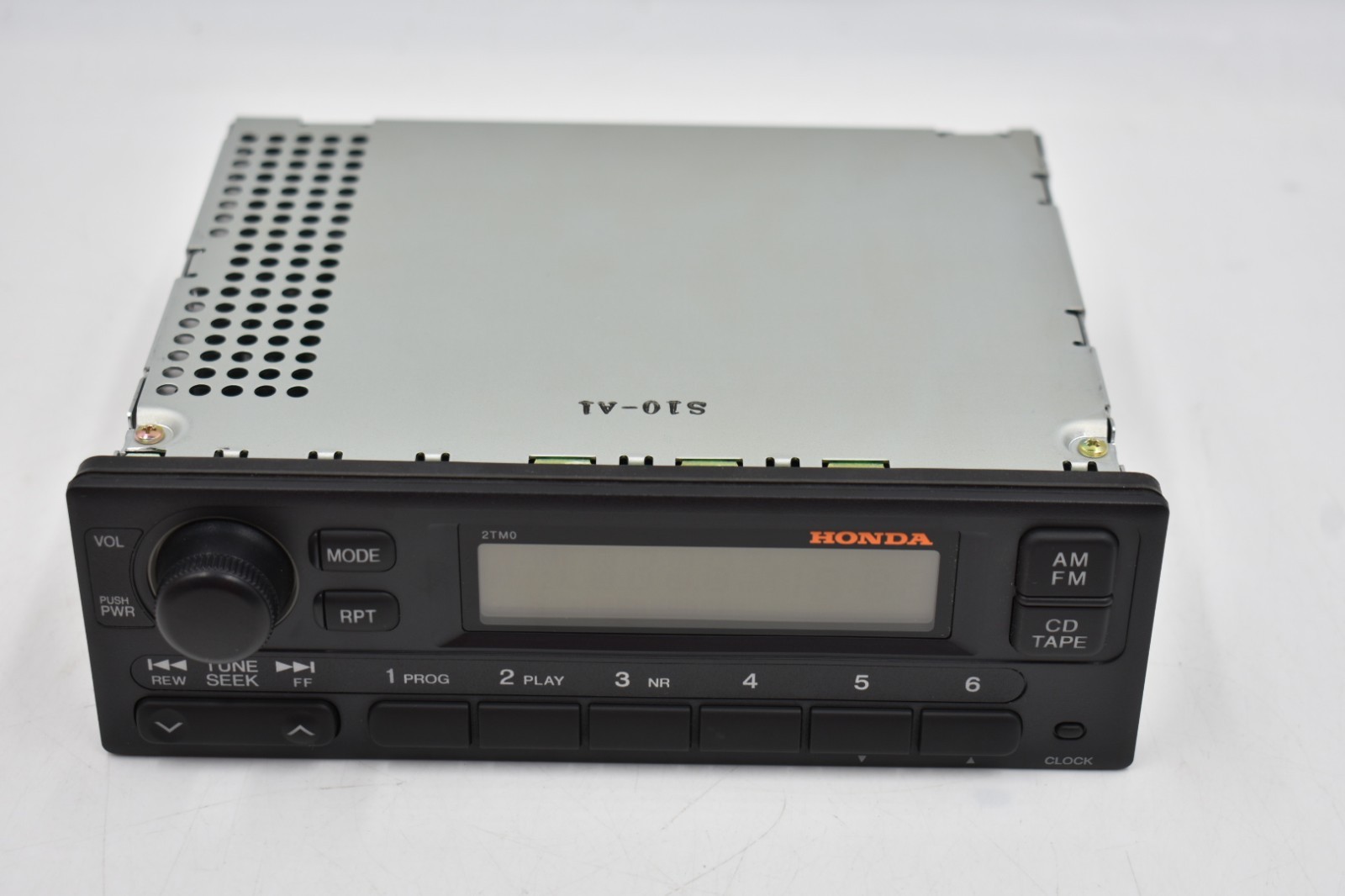 Honda AM FM Radio Stereo 39100-S10-A210-M1 Untested