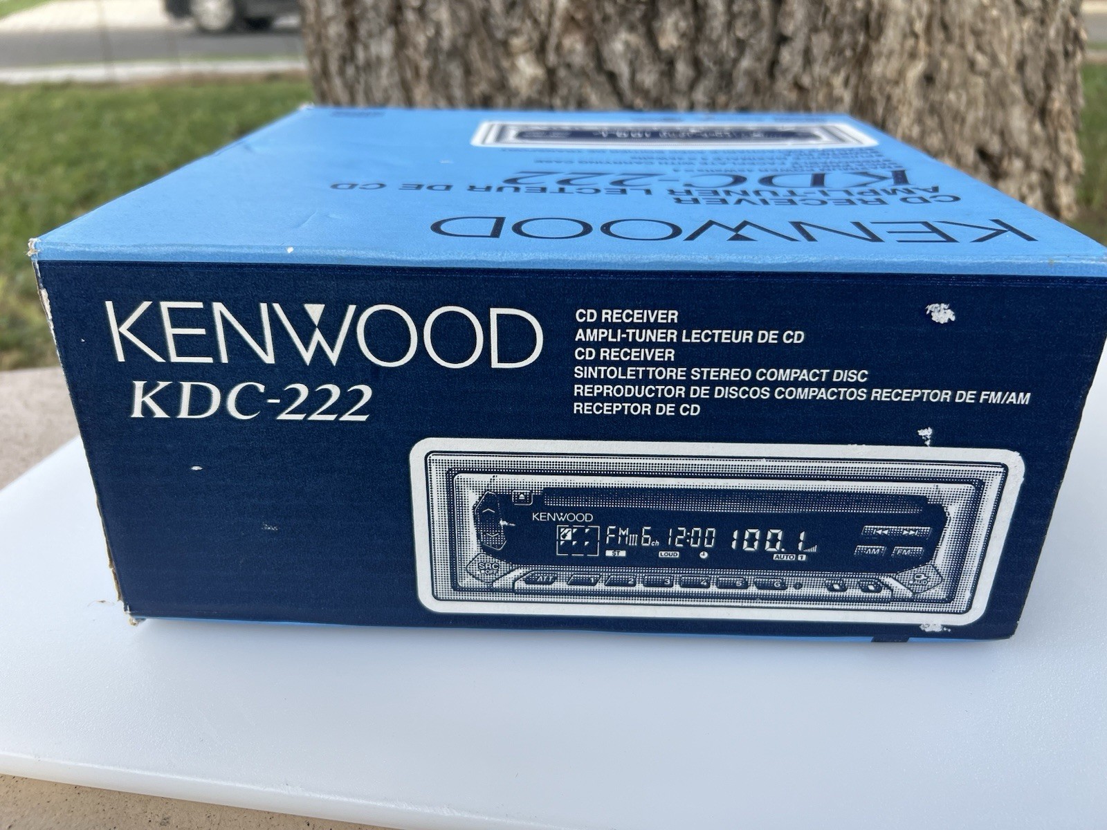 Kenwood KDC-222 Car Stereo Receiver/CD player with mounting sleeve ( New )