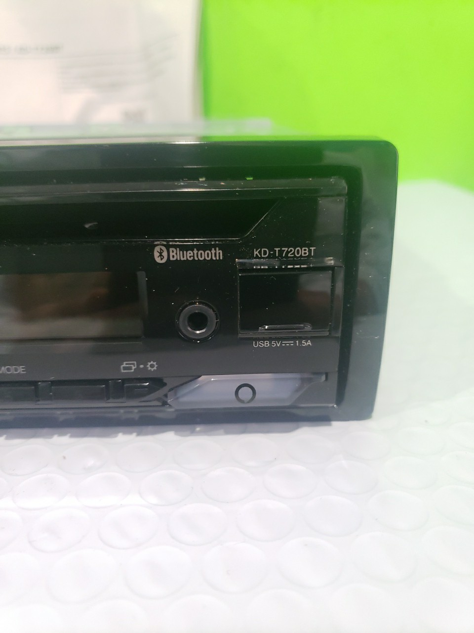 NEW JVC KD-T720BT 1-DIN, AM/FM/CD Car Audio Receiver w/ Bluetooth, USB Open Box