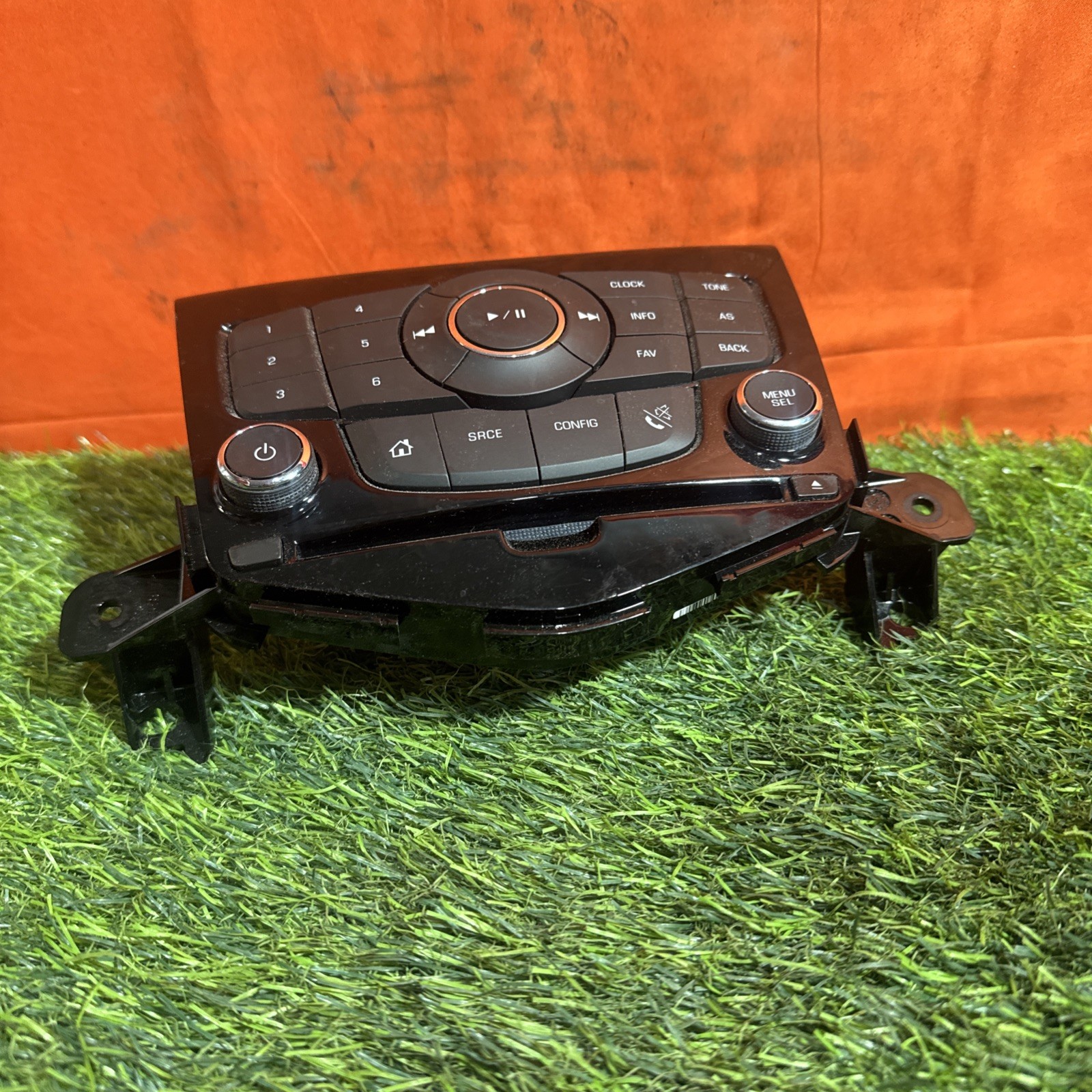 13 14 15 16 Chevy Cruze AM/FM CD radio control panel 95166368 OEM