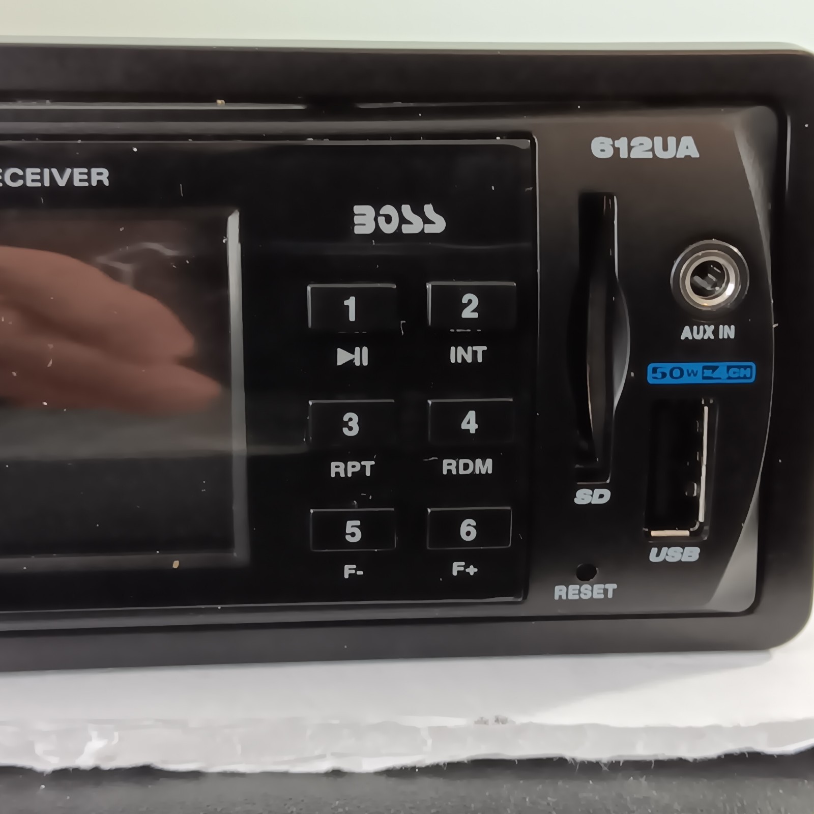 New Boss In-Dash 612UA 200W MP3-Compatible Digital Media AM-FM Receiver