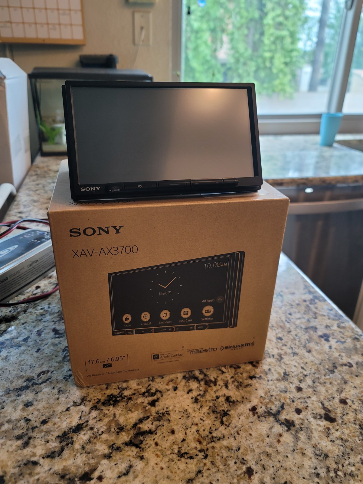 Sony XAVAX3700 6.95″ 2-DIN Digital Multimedia Wired Apple CarPlay Bluetooth LOOK