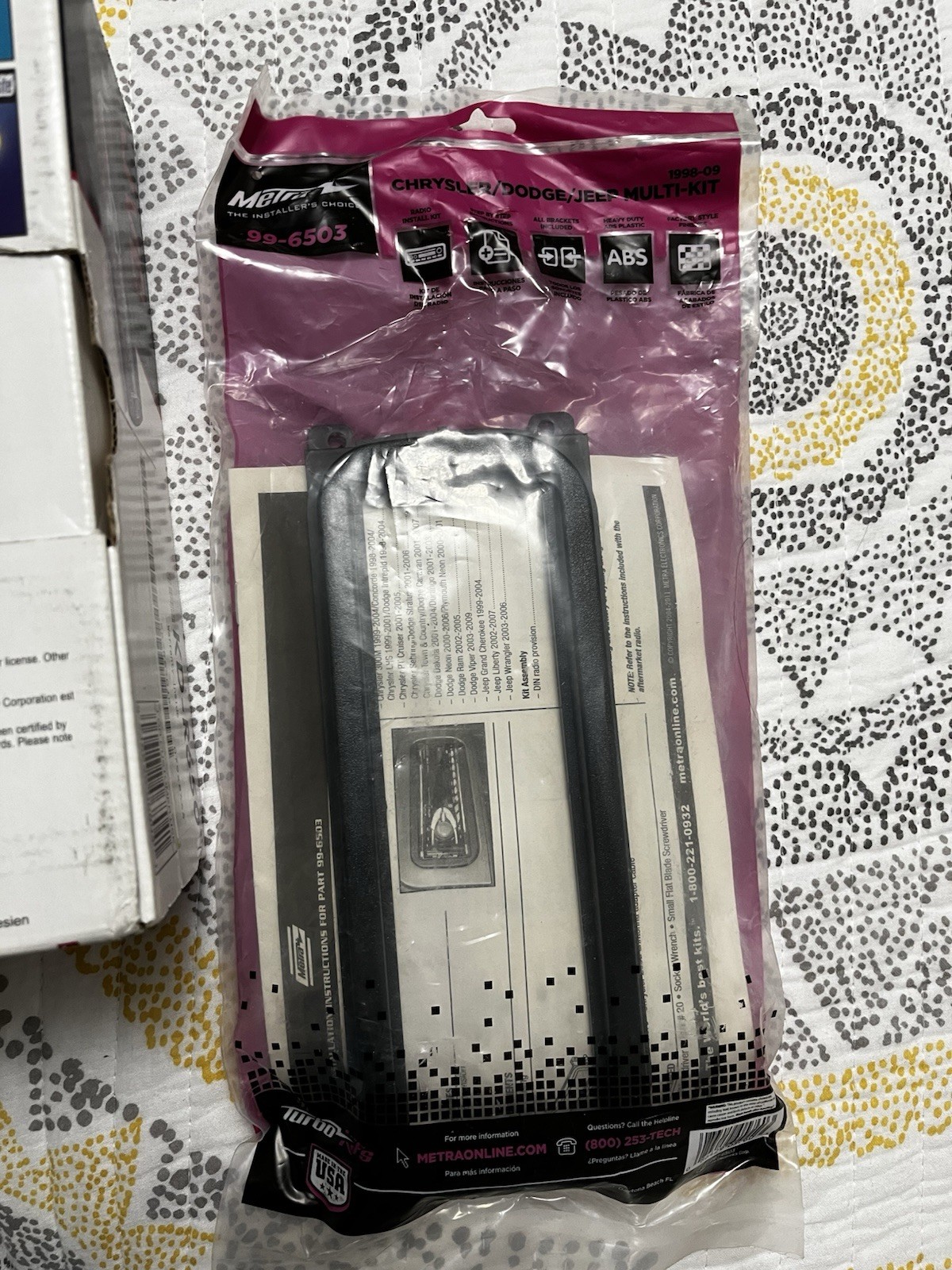 JVC Pandora KD-R650 CD Receiver Faceplate and antenna included
