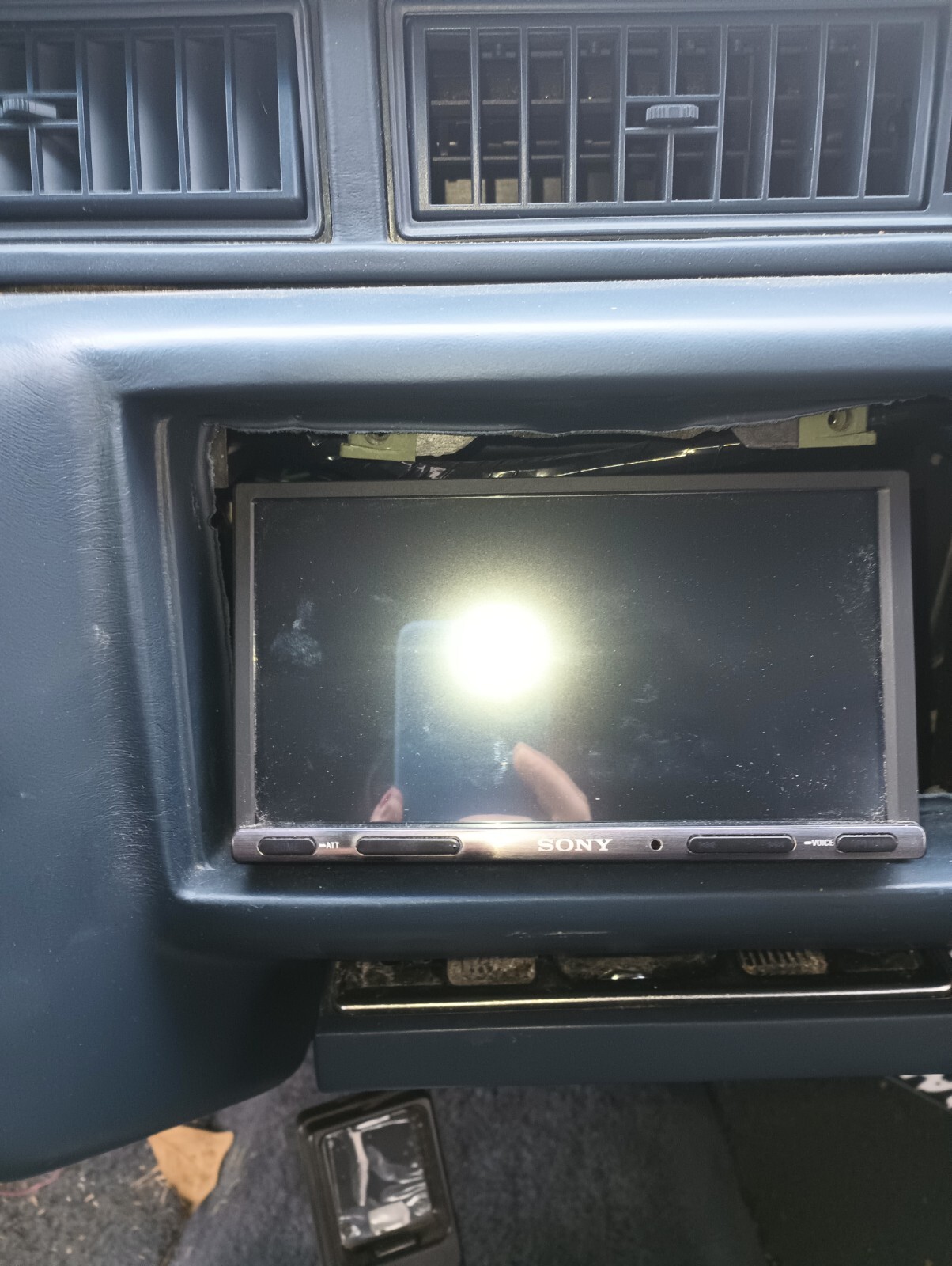 Sony XAV-AX150 6.95” Digital Media Receiver