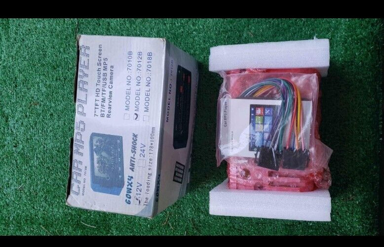 Car Stereo: 7012B 7-inch car MP5 player car Bluetooth MP4MP5 all-in-one machine