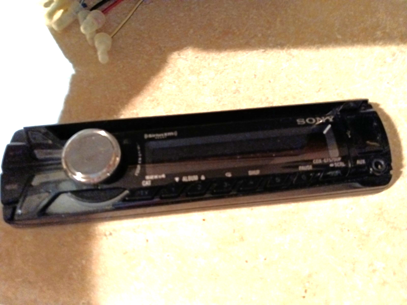 Sony FM/AM SiriusXM Compact Disc Player w/Detachable Face Model#CDX-GT570UP