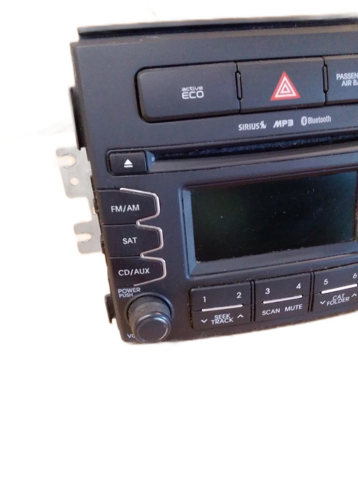 2012–2013 Kia Soul AM/FM/CD/Satellite Radio Head Unit (6-Speaker System)