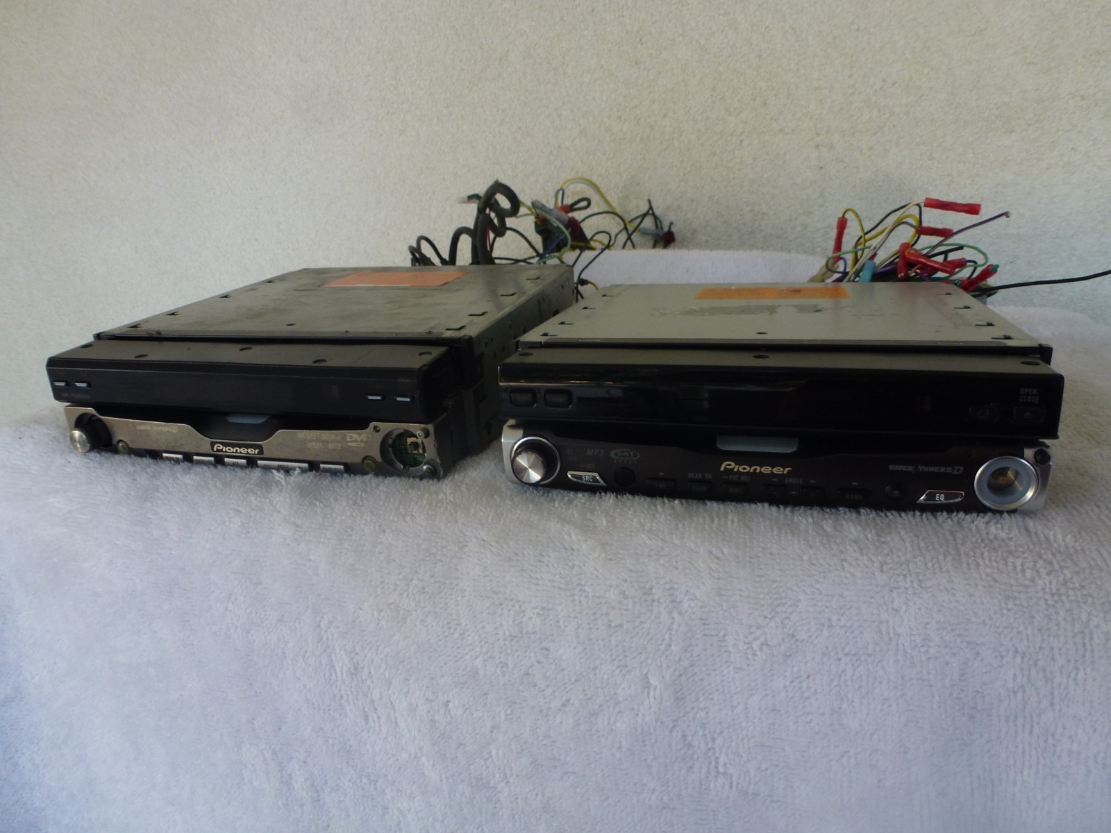 Pioneer AVIC-N2 and AVH-P6600DVD Navigation DVD CD receivers Parts/Repair